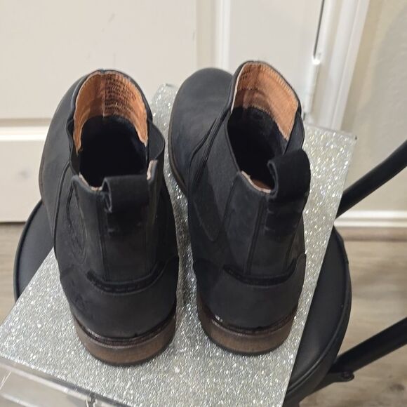 Rodd & Gunn Dargaville Chelsea Boots- Onyx
